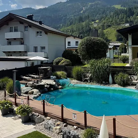 Alpine - Premium Family And Natural Swimming Pond 公寓式酒店 巴特霍夫加施泰因